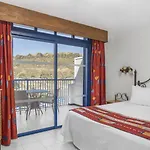 Lejlighedshotel Club Cala Blanca 4*