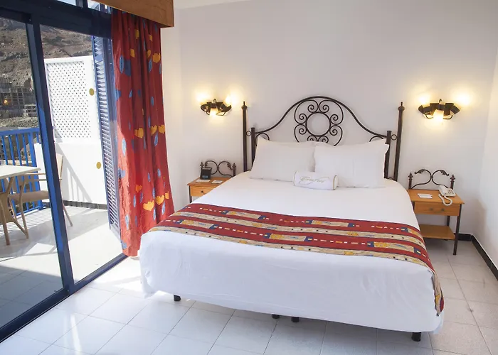 Club Cala Blanca Aparthotel