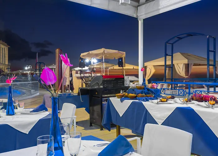 Aparthotel Club Cala Blanca