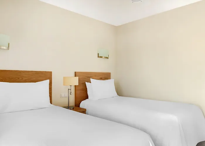 Club Cala Blanca Aparthotel 4*