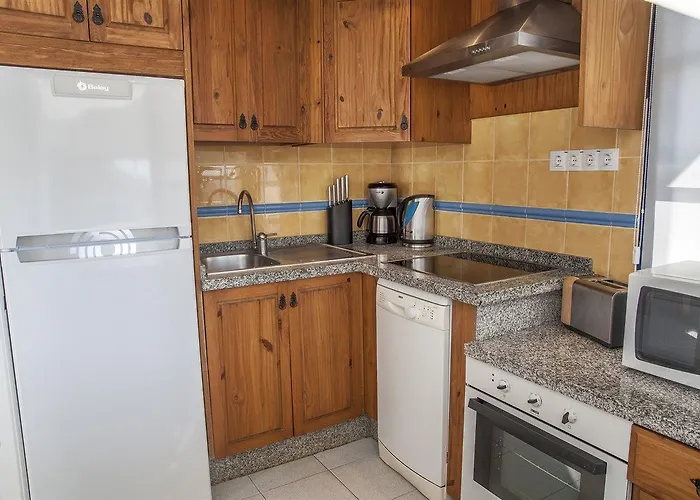 Club Cala Blanca Apart-hotel 4*