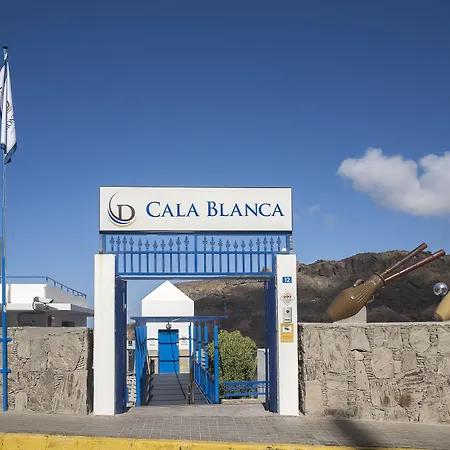 Aparthotel Club Cala Blanca