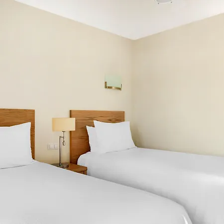 Club Cala Blanca Aparthotel 4*