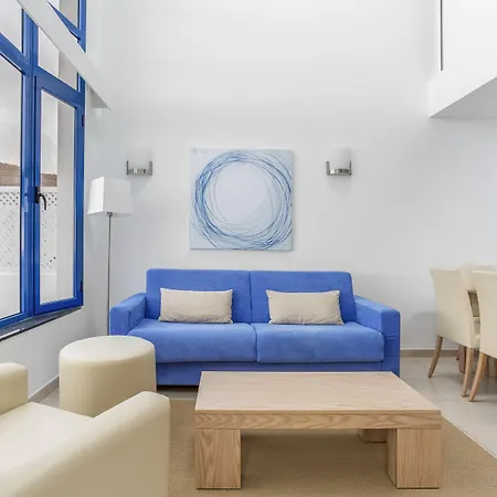 Club Cala Blanca Aparthotel 4*