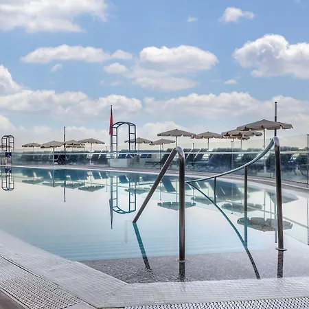 Club Cala Blanca 4* טאוריטו