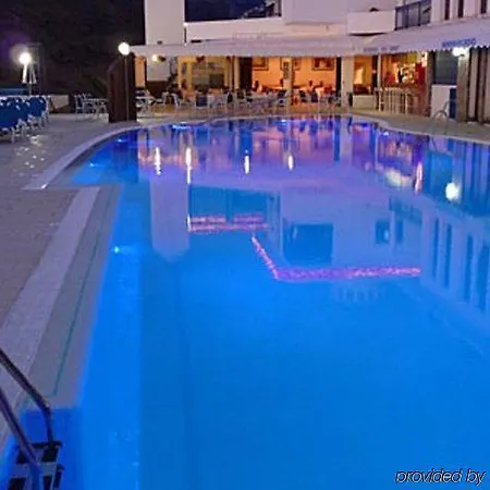 Apart-hotel Club Cala Blanca