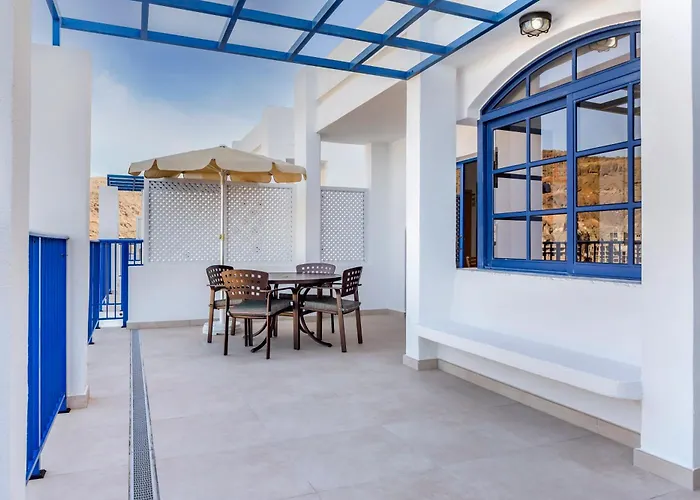 Ξενοδοχείο με διαμερίσματα Club Cala Blanca